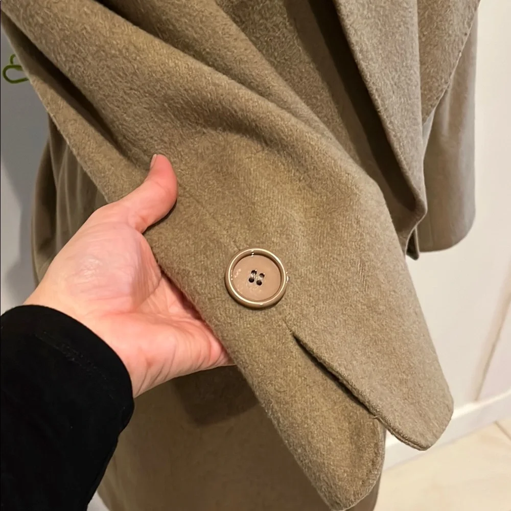 Elegant Christian Dior Tan Women's Blazer Light Brown tan monogram pocket large